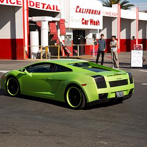 Bilder Bikini Car Wash