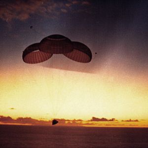 Bilder The Last Man On The Moon