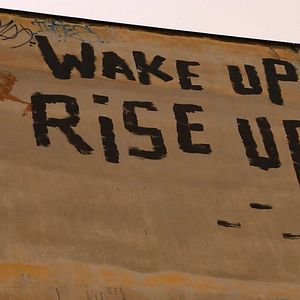 Bilder Burning From The Inside