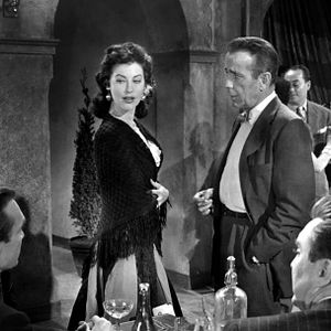 Bilder Die barfüßige Gräfin