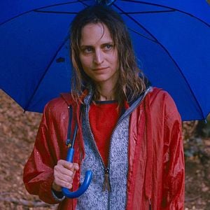 Bilder Bientôt les jours heureux (I tempi felici verranno presto)