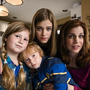 Bilder Three Weeks, Three Kids