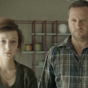 Bilder Beyond the Mountains and Hills