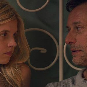 Bilder The Girl In The Book