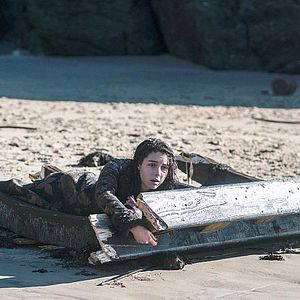 Bilder Adelaide Kane