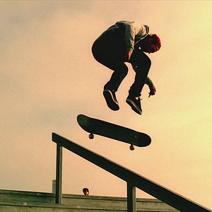 Bilder Hardflip - Sprung ins Leben