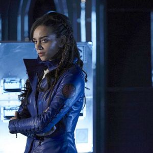 Bilder Hannah John-Kamen