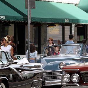 Bilder Dear Eleanor - Zwei Freundinnen auf der Suche nach ihrer Heldin