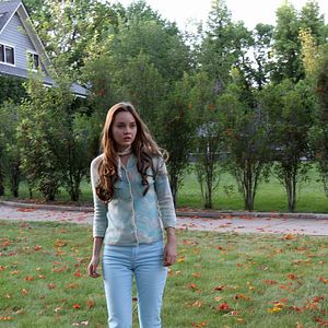 Bilder Dear Eleanor - Zwei Freundinnen auf der Suche nach ihrer Heldin