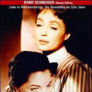 Bilder Mädchen in Uniform