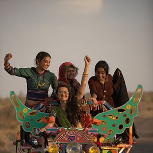 Bilder Surveen Chawla