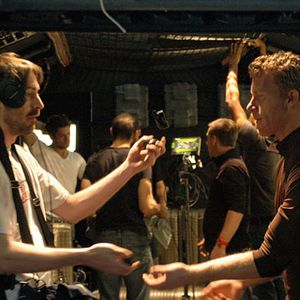 Bilder The Lost Planet - Something Is Out There