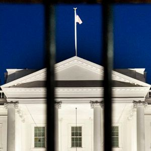 Bilder All Governments Lie: Truth, Deception, and the Spirit of I.F. Stone