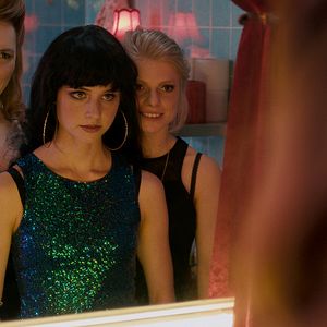 Bilder Fucking Berlin - Studentin und Teilzeithure