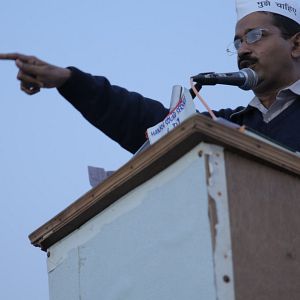 Bilder An Insignificant Man