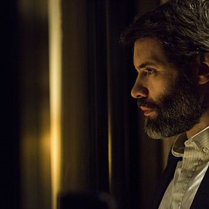 Bilder In The Shadow Of Iris