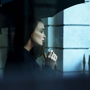 Bilder In The Shadow Of Iris