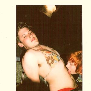 Bilder Häppchenweise - Ein Abend, sechs Körper, wie weit würdest Du gehen?