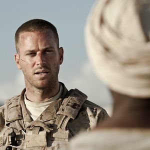 Bilder Überleben - Ein Soldat kämpft niemals allein