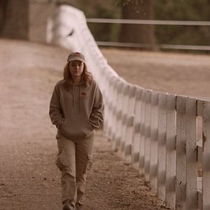 Bilder Girl on the Edge