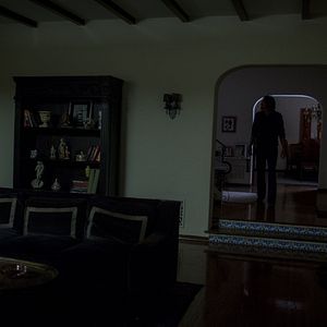 Bilder Wolves At The Door