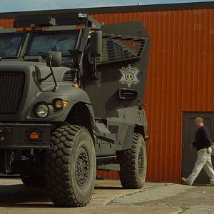 Bilder Do Not Resist - Police 3.0