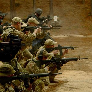 Bilder Do Not Resist - Police 3.0