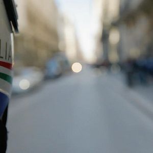 Bilder Tutti a Casa - Power to the People?