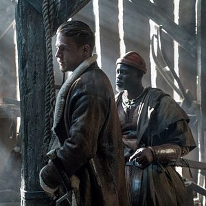 Bilder Charlie Hunnam