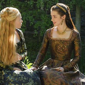 Bilder Adelaide Kane