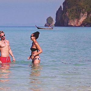 Bilder Land Of Smiles - Reise ohne Wiederkehr