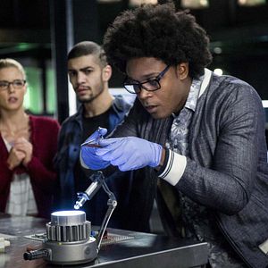 Bilder Emily Bett Rickards