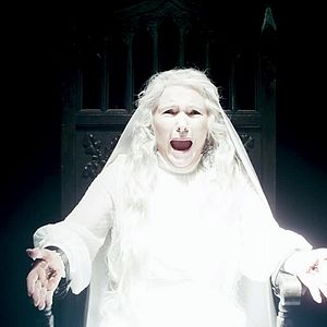 Bilder Fionnula Flanagan