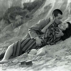 Bilder Nackt & verdammt