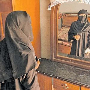 Bilder A Girl in the River: The Price of Forgiveness