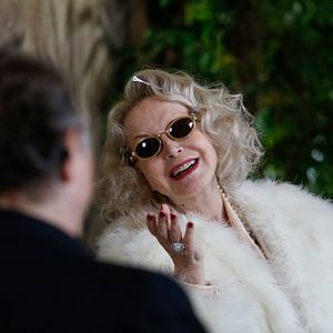 Bilder Falsche Vertraulichkeiten