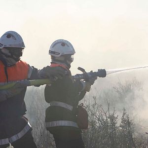 Bilder Gegen die Flammen