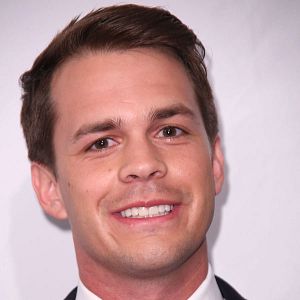 Bilder Johnny Simmons