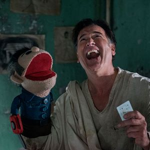 Bilder Ash Vs Evil Dead
