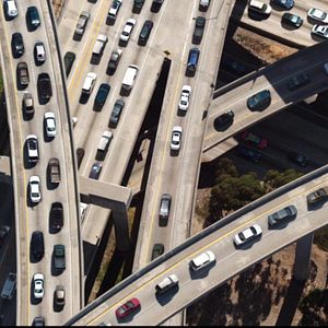 Bilder Rush Hour Date - Zweisam im Stau