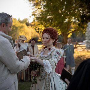 Bilder Emily Browning