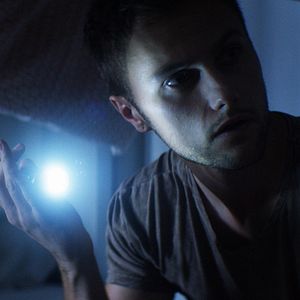 Bilder Tell Me How I Die