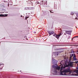 Bilder Space Is The Place