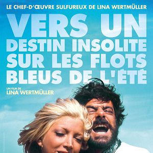 Bilder Hingerissen von einem ungewöhnlichen Schicksal im azurblauen Meer im August