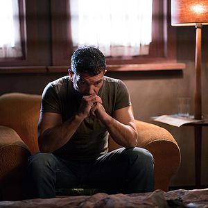 Bilder Security - It's Going To Be A Long Night