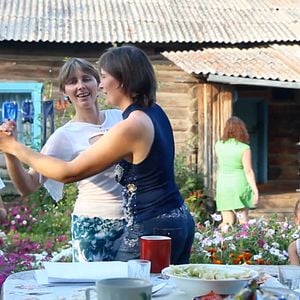 Bilder Liebe auf Sibirisch - Ohne Ehemann bist du keine Frau!