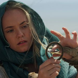 Bilder Empire Of The Sharks