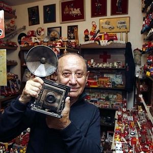 Bilder The Man Who Saw Too Much