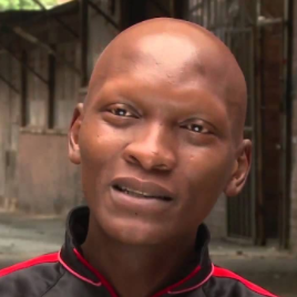 Bilder Warren Masemola