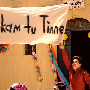 Bilder Ay Lav Yu Tuu